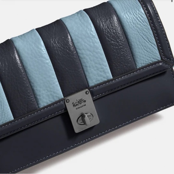 Coach Hutton Clutch With Colorblock Quilting 856 - Picture 4 of 14